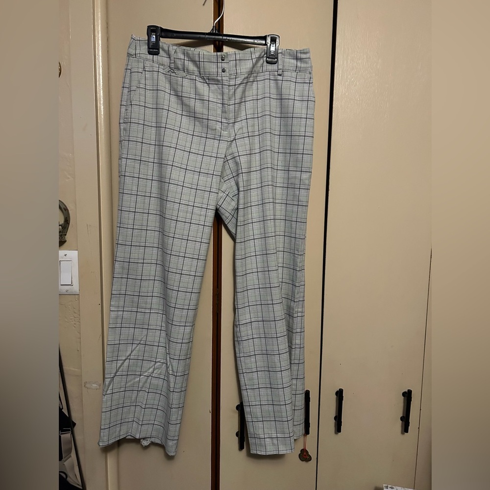 Izod plaid golf  Pants Classic Style